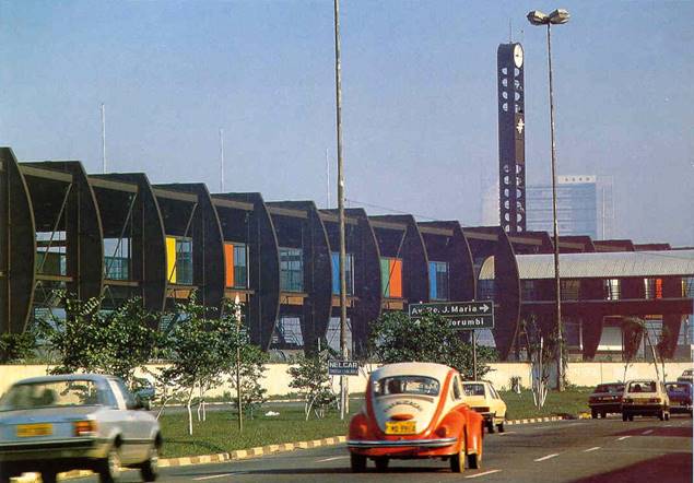 Gare du “13 mai” à San Paolo, Brésil, arch. João Walter Toscano, 1985